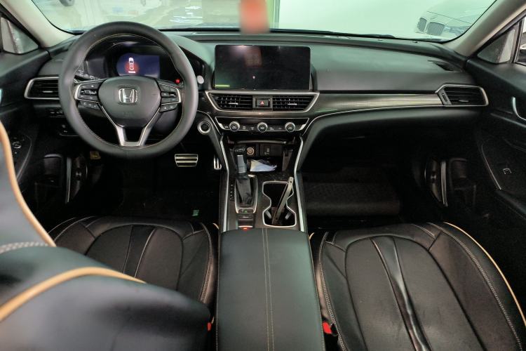 Used Honda Accord 2022 260TURBO Phantom Night · Prestige Edition Center Console