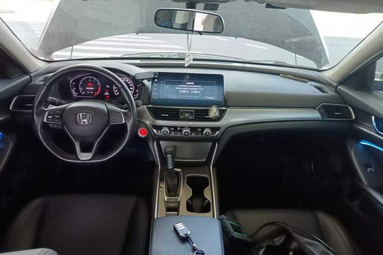 Used Honda Accord 2022 260TURBO Luxury Edition Center Console