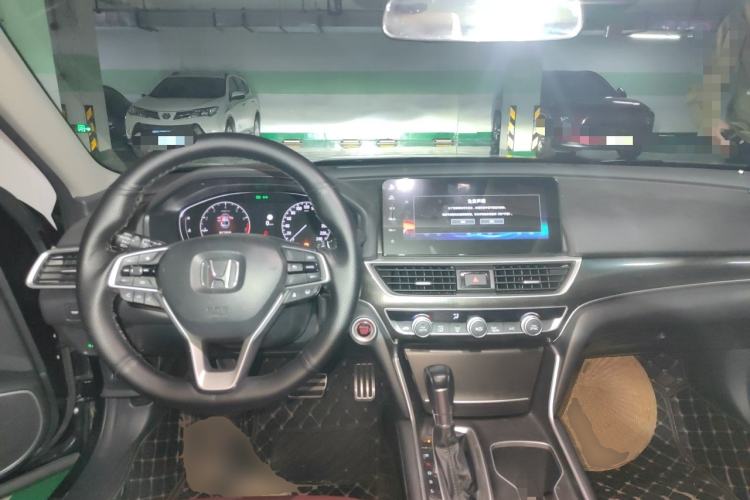 Used Honda Accord 2022 260TURBO Phantom Night · Prestige Edition Center Console