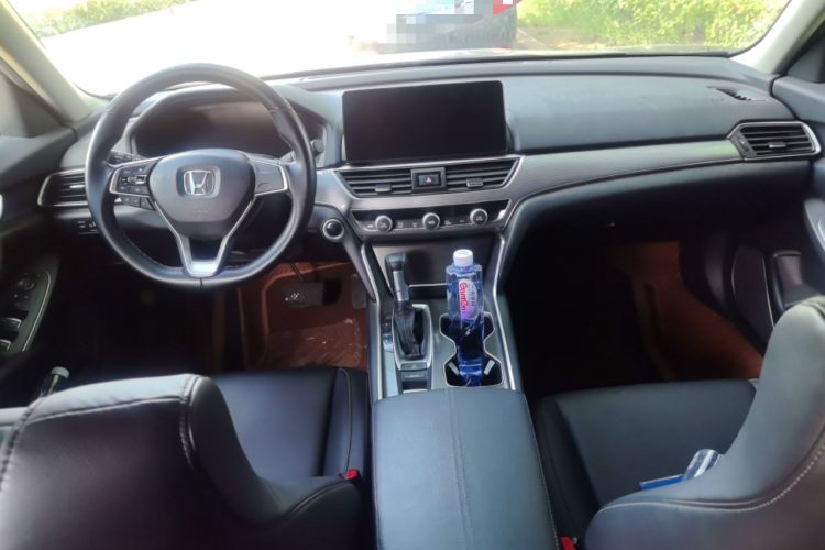 Used Honda Accord 2022 260TURBO Luxury Edition Center Console
