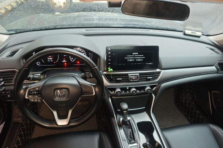 Used Honda Accord 2022 260TURBO Luxury Edition Center Console