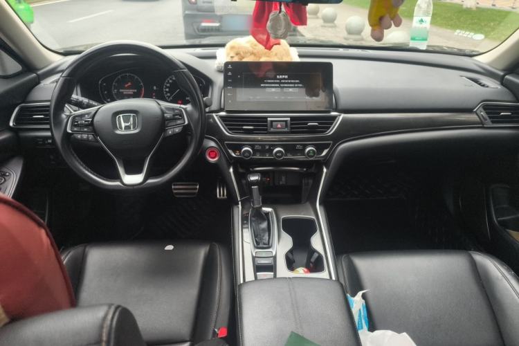 Used Honda Accord 2022 260TURBO Phantom Night · Prestige Edition Center Console