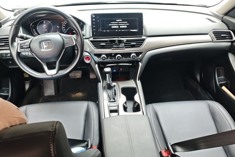 Used Honda Accord 2022 260TURBO Luxury Edition Center Console