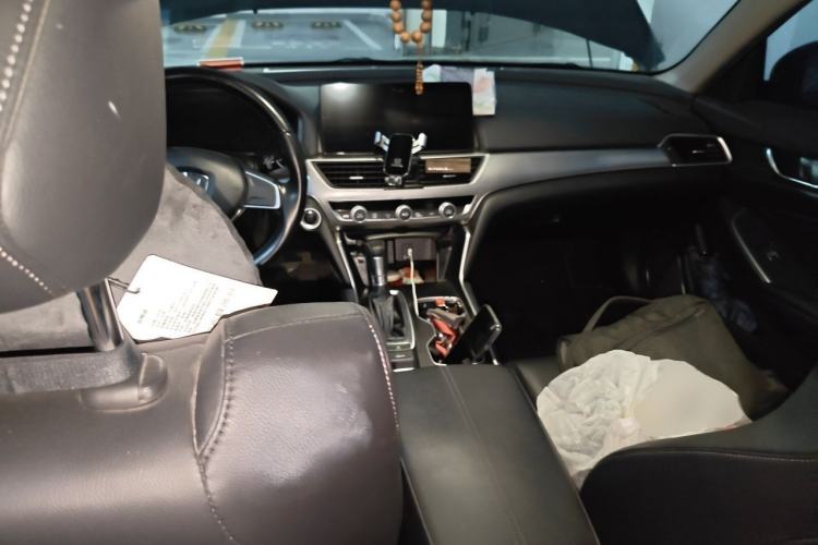 Used Honda Accord 2022 260TURBO Luxury Edition Center Console