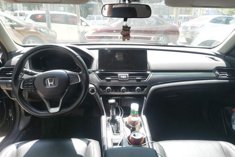 Used Honda Accord 2022 260TURBO Luxury Edition Center Console