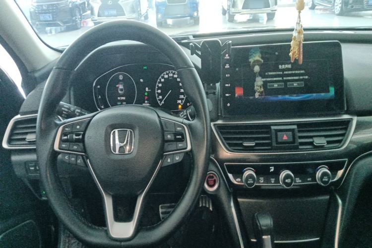Used Honda Accord 2022 260TURBO Phantom Night · Prestige Edition Center Console