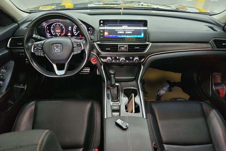 Used Honda Accord 2022 260TURBO Phantom Night · Prestige Edition Center Console