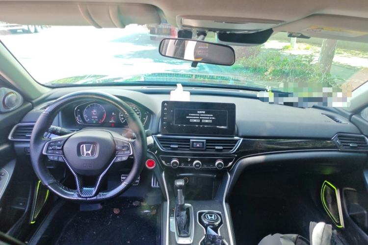 Used Honda Accord 2022 260TURBO Phantom Night · Prestige Edition Center Console