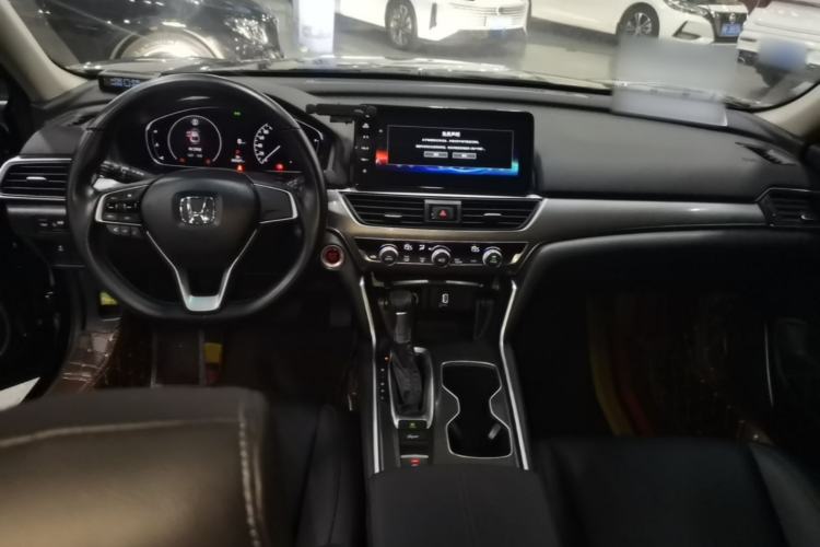 Used Honda Accord 2022 260TURBO Luxury Edition Center Console