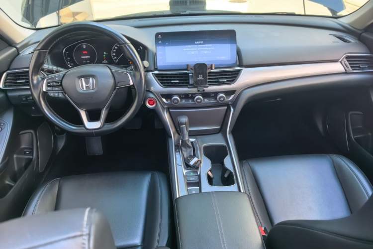 Used Honda Accord 2022 260TURBO Luxury Edition Center Console