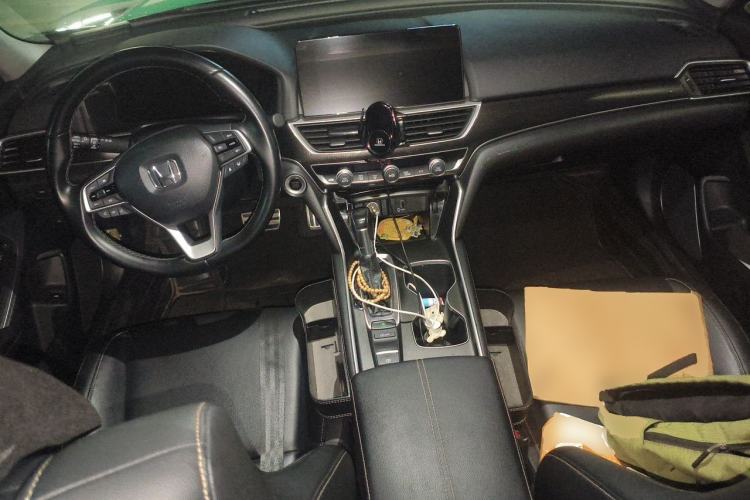Used Honda Accord 2022 260TURBO Phantom Night · Prestige Edition Center Console