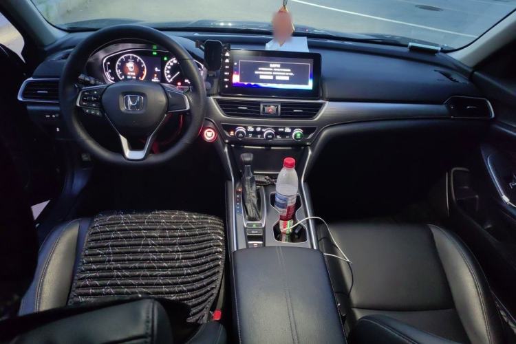 Used Honda Accord 2022 260TURBO Luxury Edition Center Console