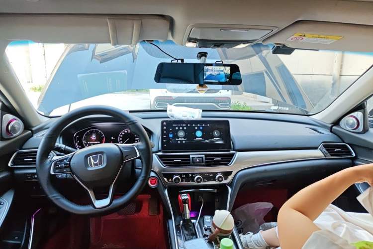 Used Honda Accord 2022 260TURBO Luxury Edition Center Console