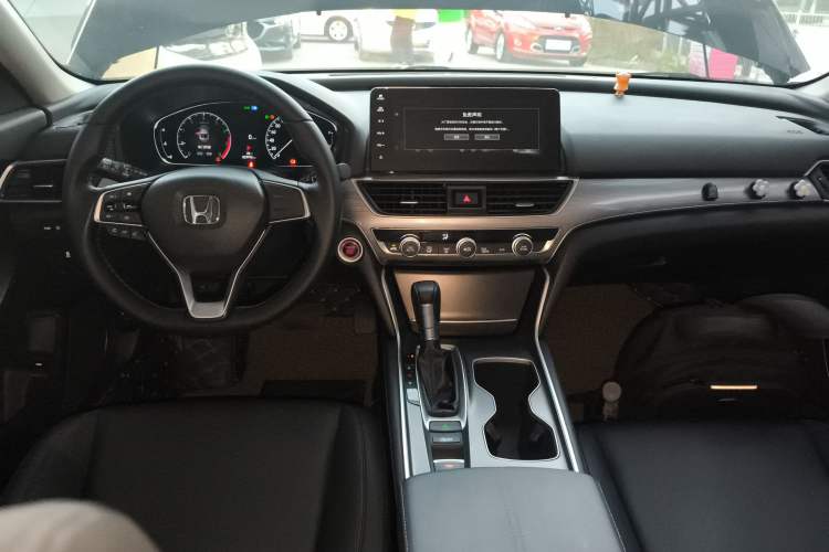 Used Honda Accord 2022 260TURBO Luxury Edition Center Console