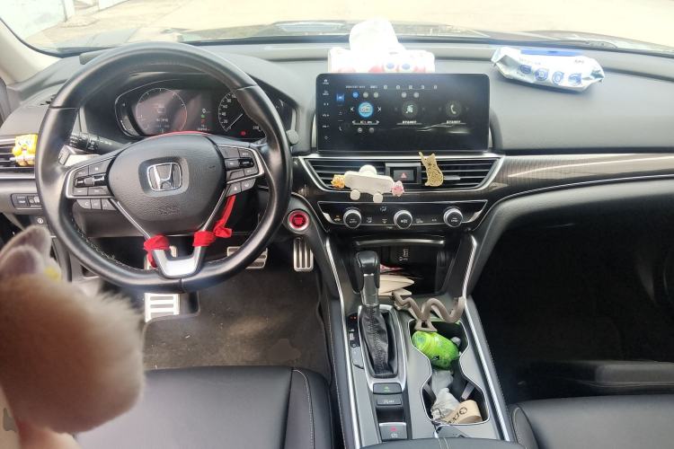Used Honda Accord 2022 260TURBO Phantom Night · Prestige Edition Center Console