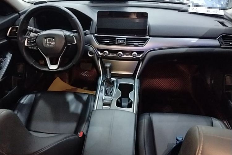 Used Honda Accord 2022 260TURBO Luxury Edition Center Console