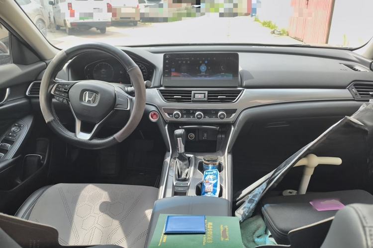 Used Honda Accord 2022 260TURBO Luxury Edition Center Console