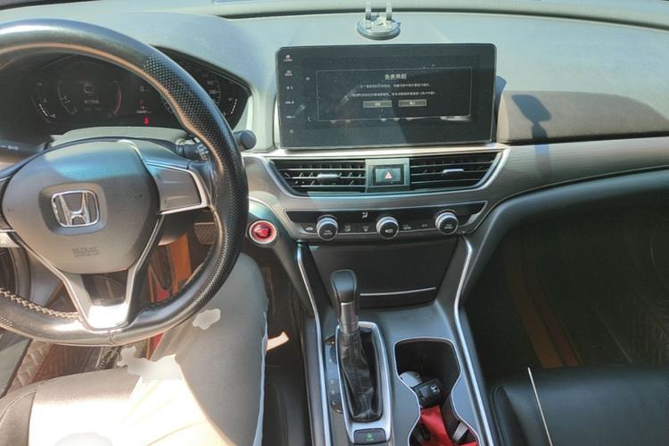 Used Honda Accord 2022 260TURBO Luxury Edition Center Console
