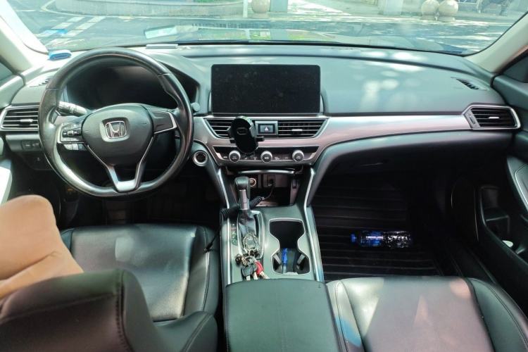Used Honda Accord 2022 260TURBO Luxury Edition Center Console