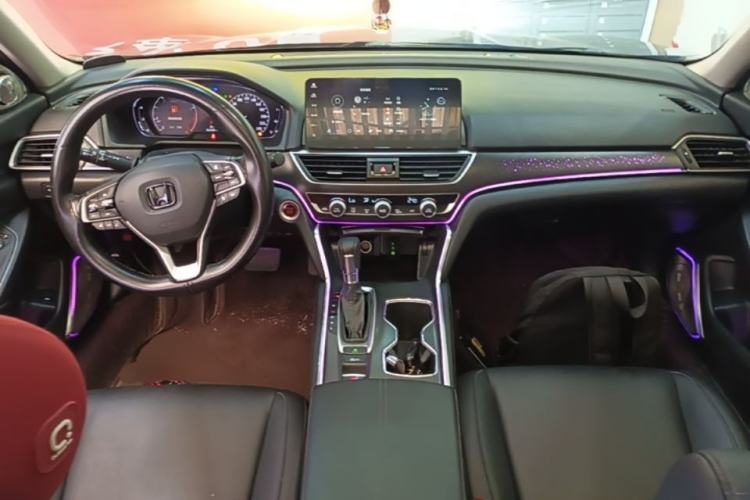 Used Honda Accord 2022 260TURBO Luxury Edition Center Console