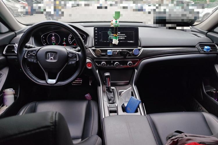 Used Honda Accord 2022 260TURBO Phantom Night · Prestige Edition Center Console