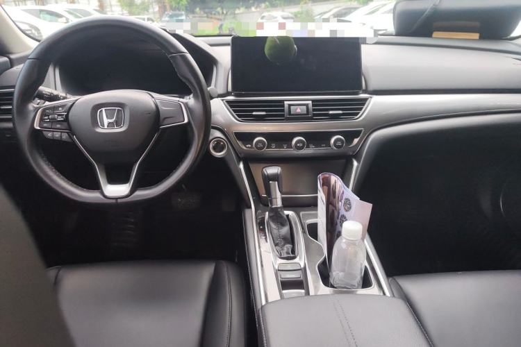 Used Honda Accord 2022 260TURBO Luxury Edition Center Console