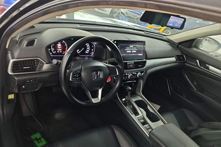 Used Honda Accord 2022 260TURBO Luxury Edition Center Console