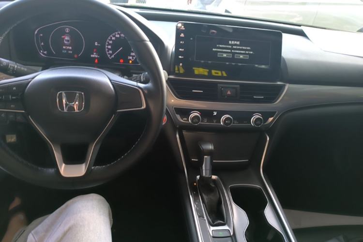Used Honda Accord 2022 260TURBO Luxury Edition Center Console