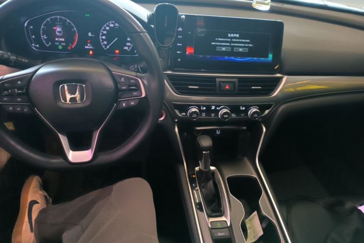 Used Honda Accord 2022 260TURBO Luxury Edition Center Console