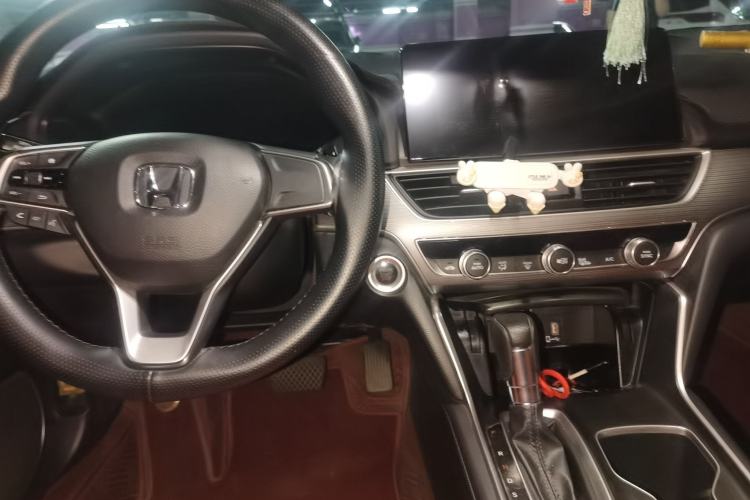 Used Honda Accord 2022 260TURBO Luxury Edition Center Console