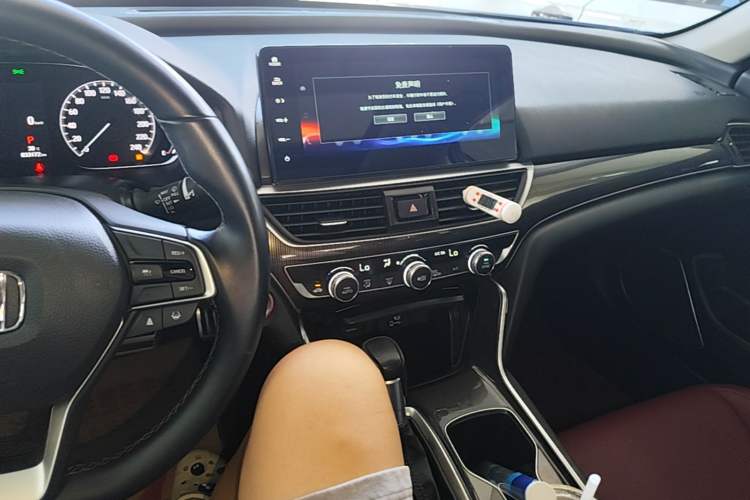 Used Honda Accord 2022 260TURBO Phantom Night · Prestige Edition Center Console
