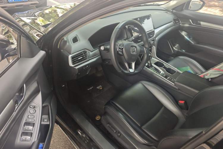 Used Honda Accord 2022 260TURBO Luxury Edition Driver Seat
