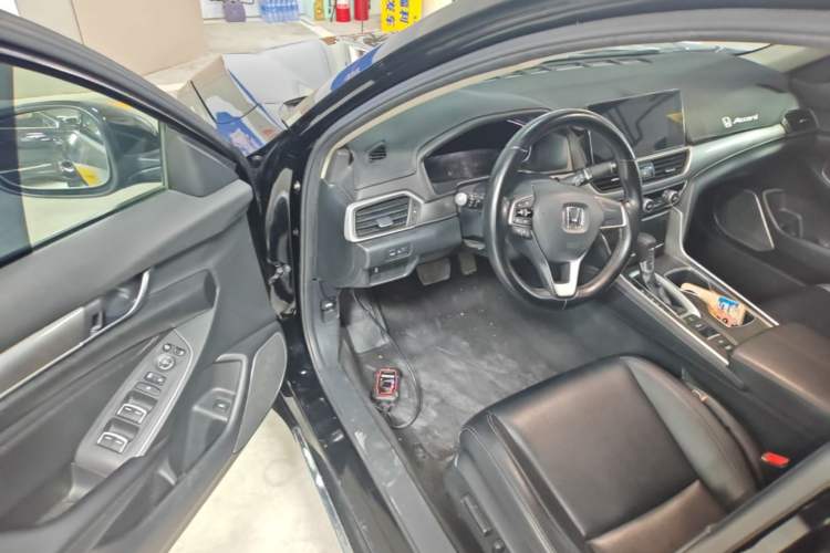 Used Honda Accord 2022 260TURBO Luxury Edition Driver Seat