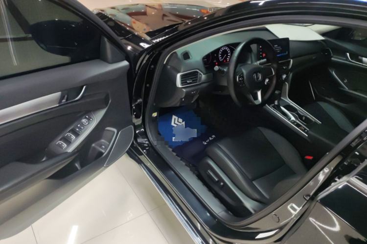Used Honda Accord 2022 260TURBO Luxury Edition Driver Seat