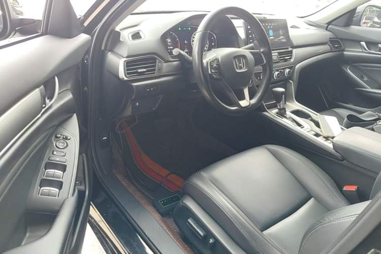 Used Honda Accord 2022 260TURBO Luxury Edition Driver Seat