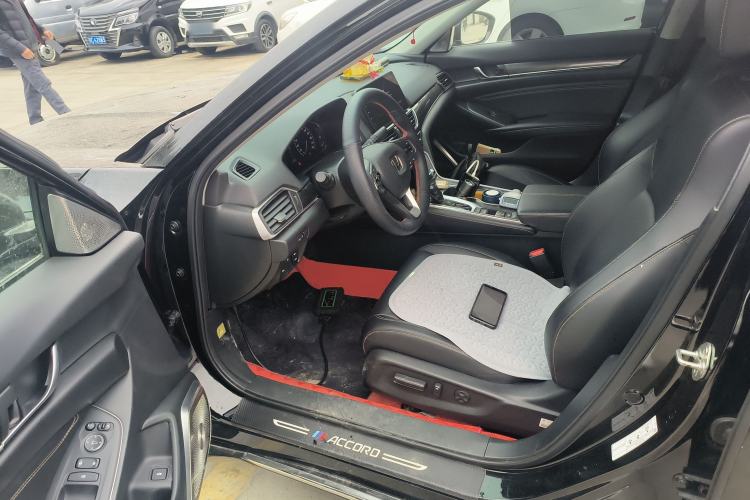 Used Honda Accord 2022 260TURBO Phantom Night · Prestige Edition Driver Seat