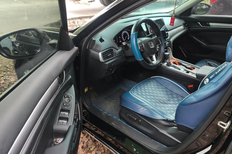Used Honda Accord 2022 260TURBO Luxury Edition Driver Seat