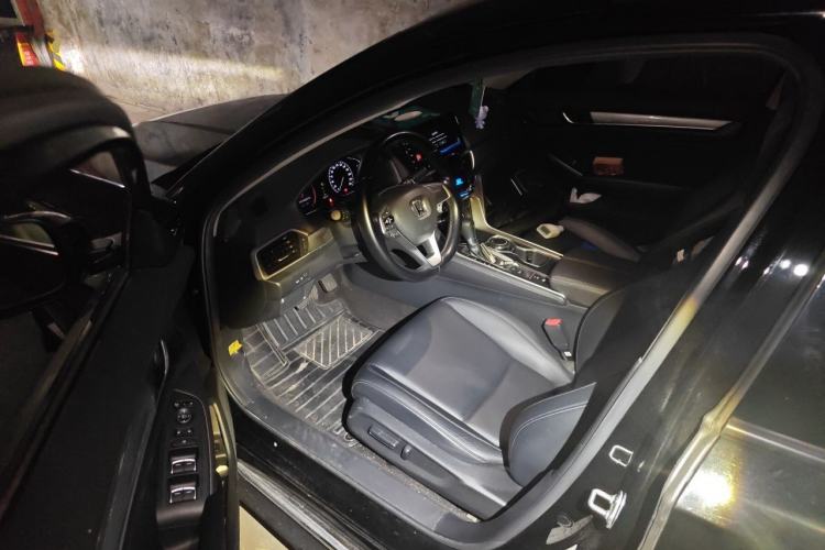 Used Honda Accord 2022 260TURBO Luxury Edition Driver Seat
