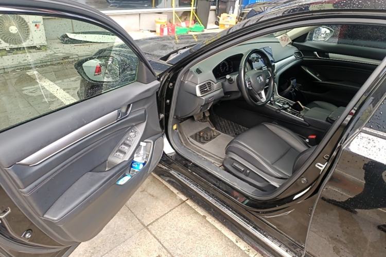 Used Honda Accord 2022 260TURBO Luxury Edition Driver Seat