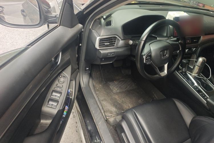 Used Honda Accord 2022 260TURBO Luxury Edition Driver Seat