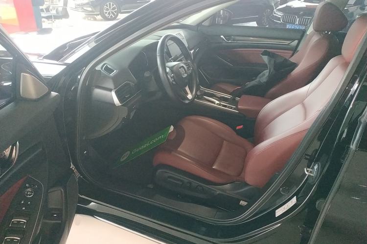 Used Honda Accord 2022 260TURBO Phantom Night · Prestige Edition Driver Seat