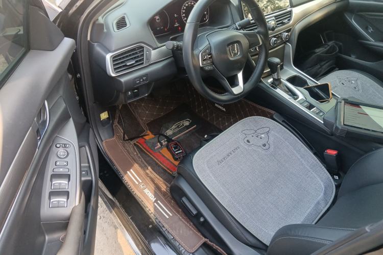 Used Honda Accord 2022 260TURBO Luxury Edition Driver Seat