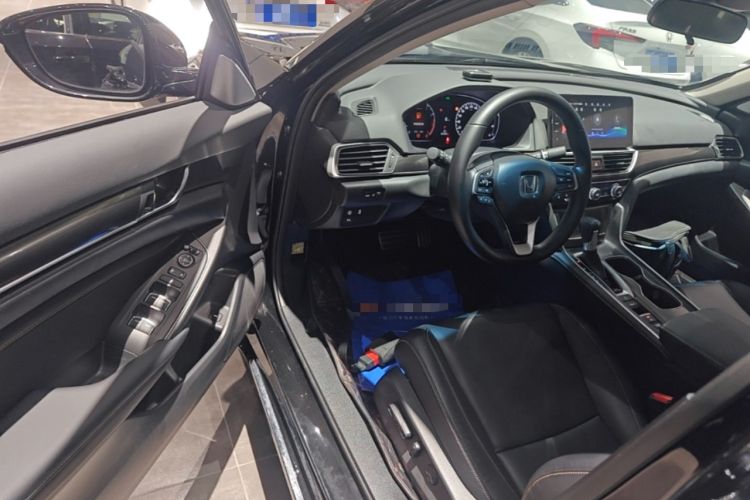 Used Honda Accord 2022 260TURBO Phantom Night · Prestige Edition Driver Seat