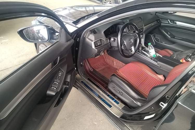 Used Honda Accord 2022 260TURBO Luxury Edition Driver Seat