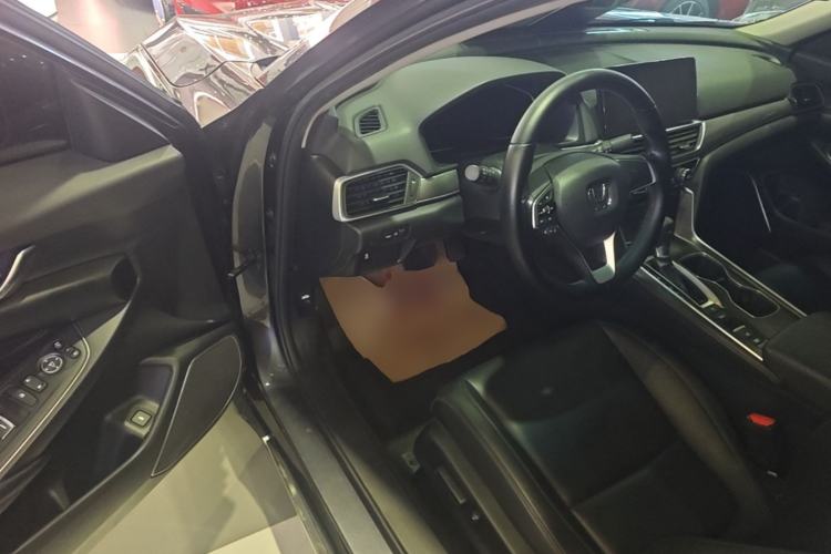 Used Honda Accord 2022 260TURBO Luxury Edition Driver Seat