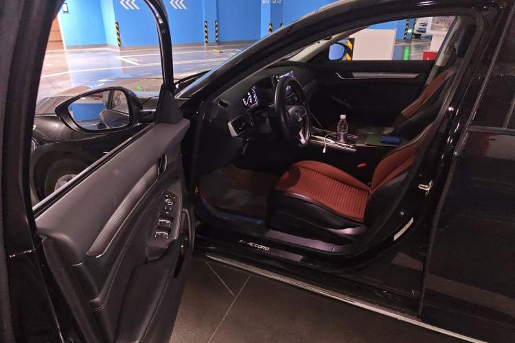 Used Honda Accord 2022 260TURBO Luxury Edition Driver Seat