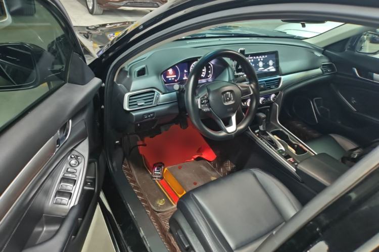 Used Honda Accord 2022 260TURBO Luxury Edition Driver Seat