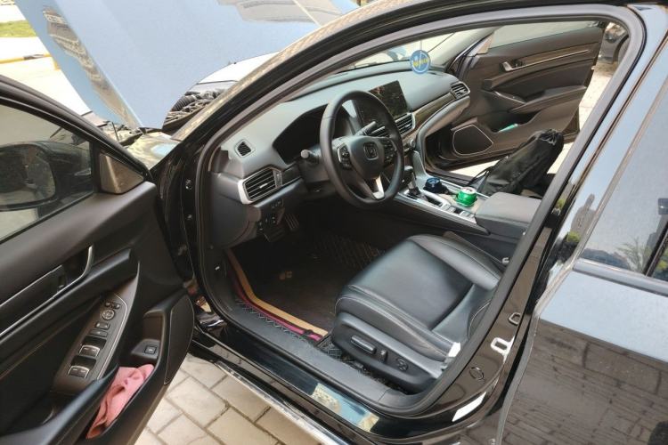 Used Honda Accord 2022 260TURBO Phantom Night · Prestige Edition Driver Seat