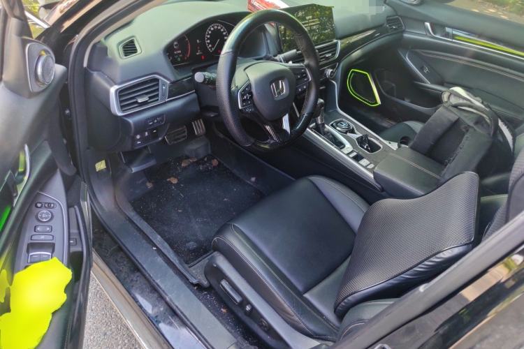 Used Honda Accord 2022 260TURBO Phantom Night · Prestige Edition Driver Seat