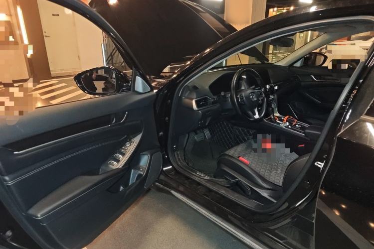 Used Honda Accord 2022 260TURBO Phantom Night · Prestige Edition Driver Seat